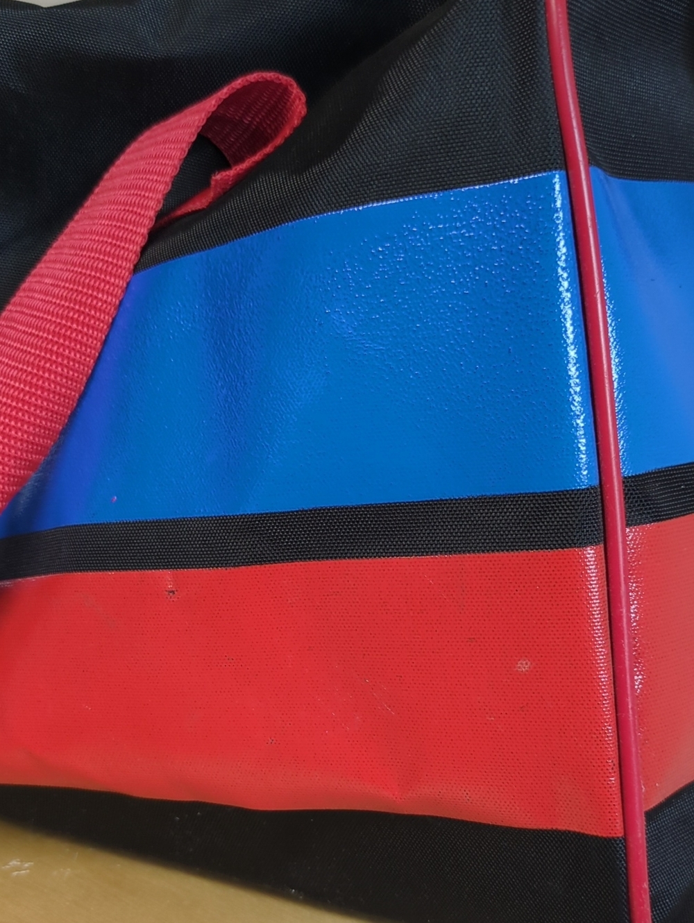 Retro Duffel Bag - 90s Vibes BC 649 / 49 Unisex Y2K - Picture 4 of 9